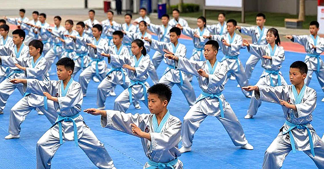 One Hundred and Thirty-Three Thousandths of a Point: Age, Structure and Succession in Wushu Taolu One Hundred and Thirty-Three Thousandths of a Point: Age, Structure and Succession in Wushu Taolu