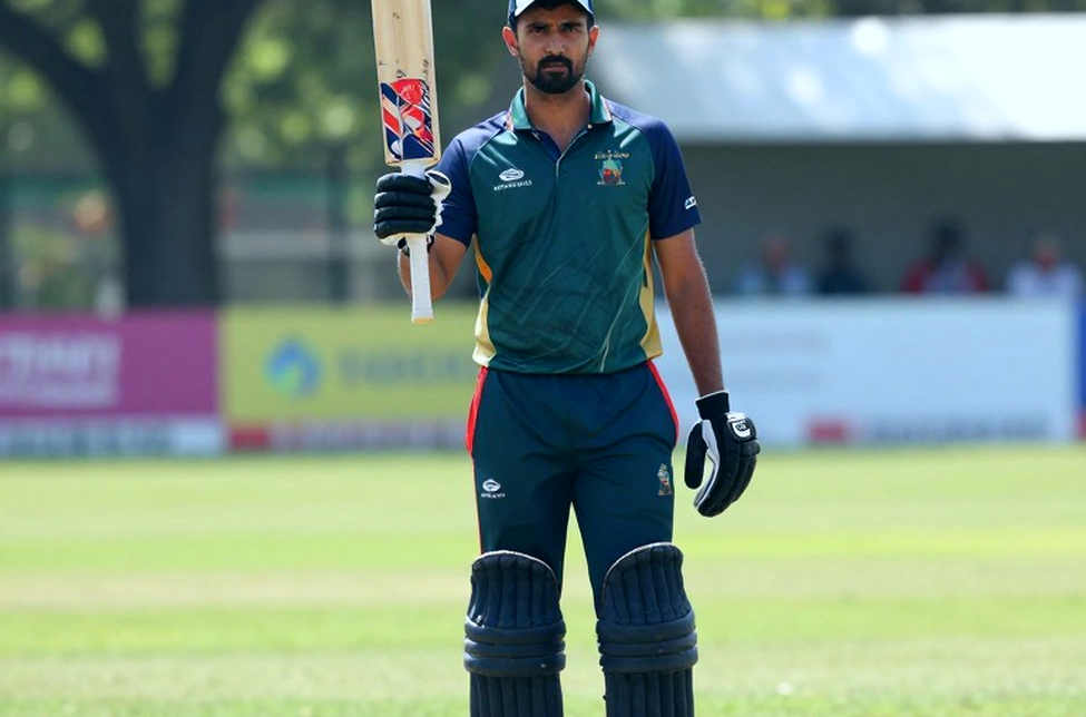 Grass, Two Spinners and Nineteen Months of Silence: The Gamble Australia Is Taking in Durban Grass, Two Spinners and Nineteen Months of Silence: The Gamble Australia Is Taking in Durban