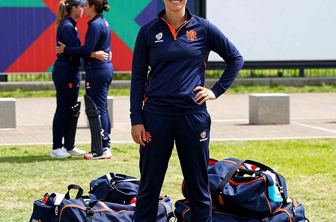 দুই মাসও হয়নি, আরআরকিউ জার্সি গায়ে: গ্রে-র ফিরে আসার অদৃশ্য খতিয়ান