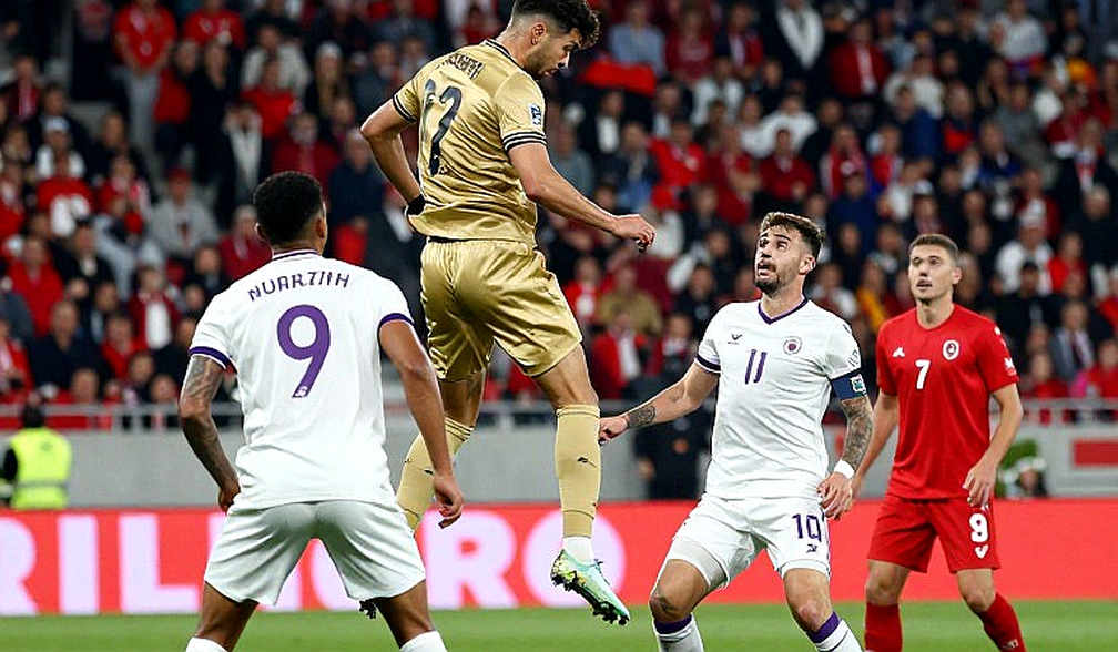 Milan's 'Two Heavyweight Deals': The Release Clause, the Wage Ladder, and a Two-Hop Source Milan's 'Two Heavyweight Deals': The Release Clause, the Wage Ladder, and a Two-Hop Source